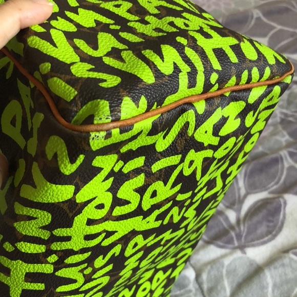๐ผ๐ผ GORGEOUS ๐ผ๐ผ Louis Vuitton Stephen Sprouse Graffiti Speedy 30 neon greโฆ - Picture 10 of 16